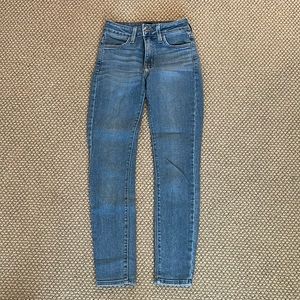 Women’s Straight Leg Jeans